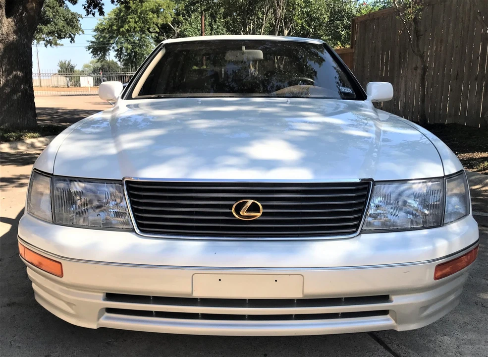 1996 Lexus LS 2nd Gen - Image 9 of 31