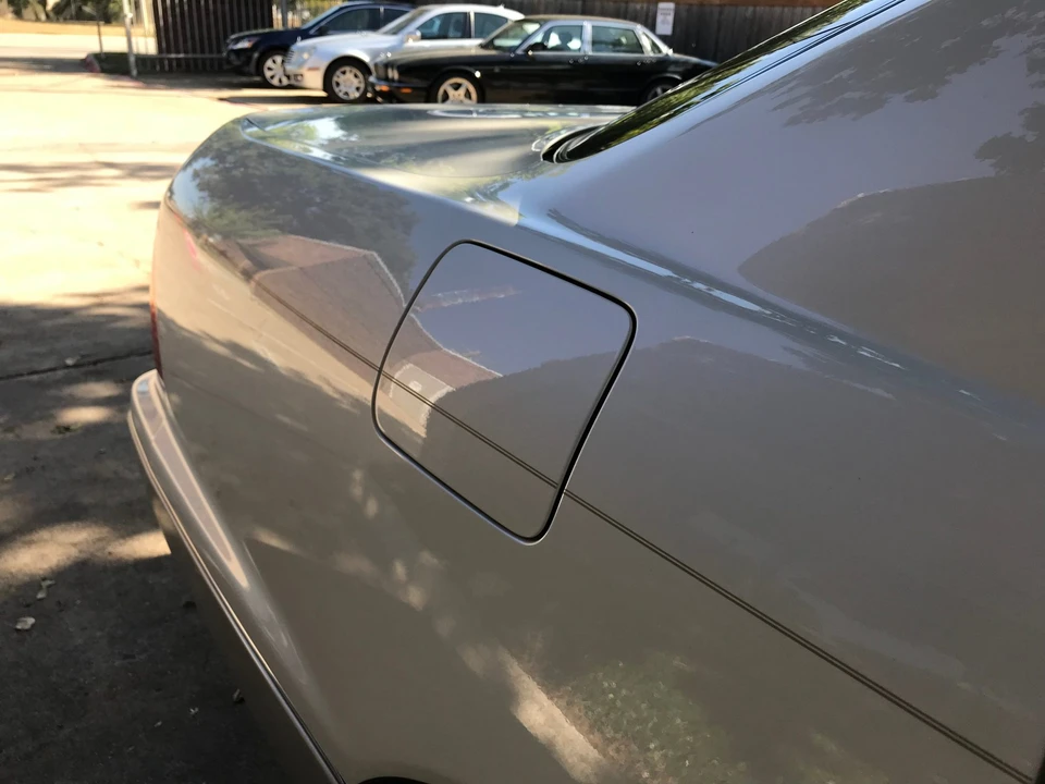 1996 Lexus LS 2nd Gen - Image 27 of 31