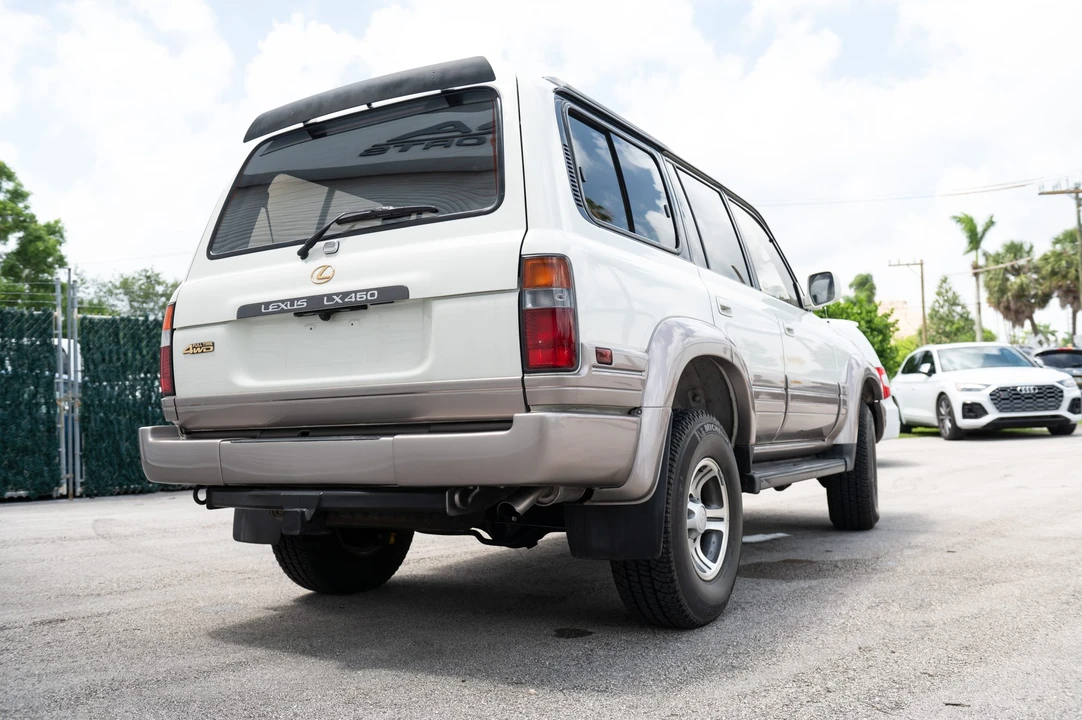 1996 Lexus LX 1st Gen - Image 30 of 31