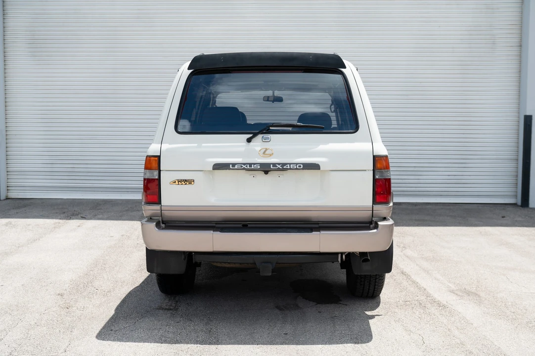 1996 Lexus LX 1st Gen - Image 23 of 31