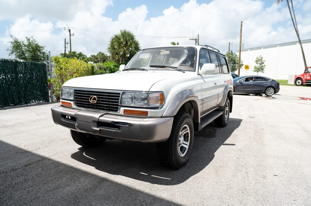 1996 Lexus LX 1st Gen - Image 2 of 31