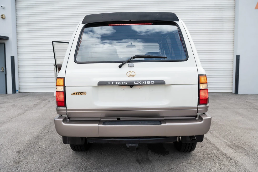 1996 Lexus LX 1st Gen - Image 25 of 31