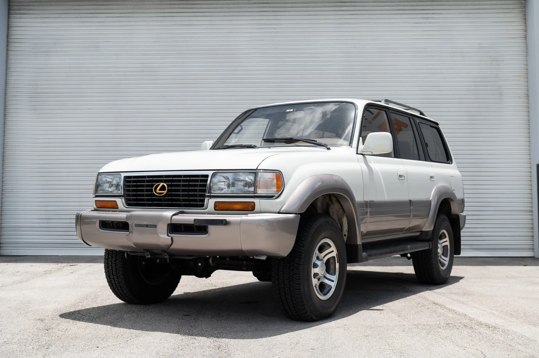 1996 Lexus LX 1st Gen - Image 6 of 31