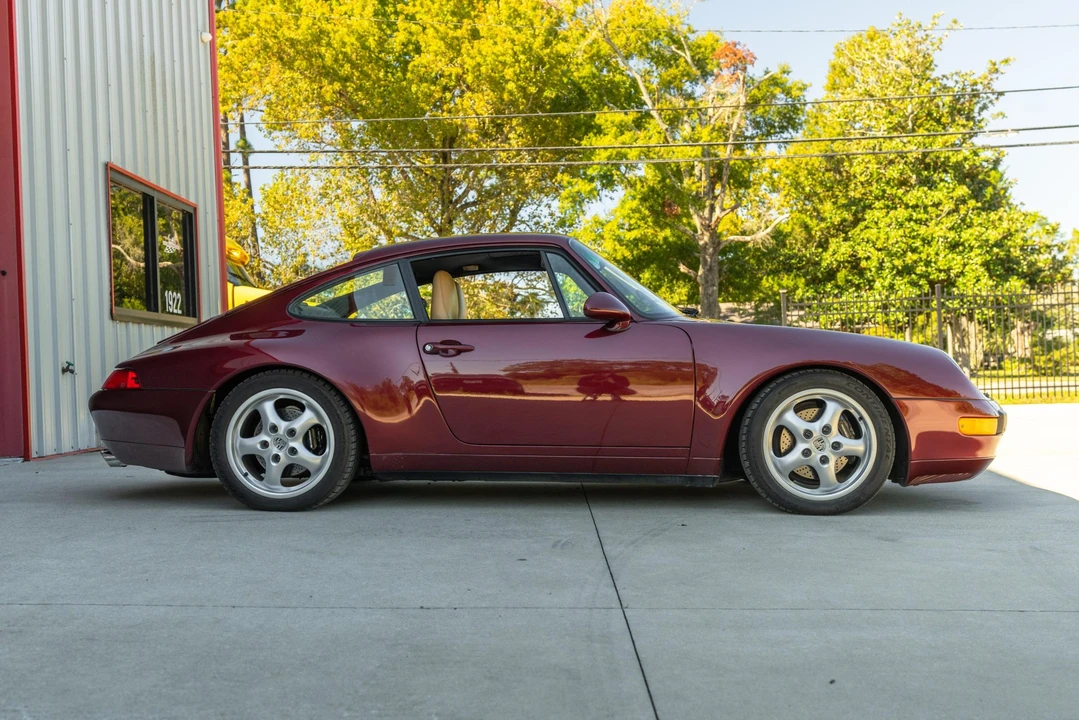1996 Porsche 993 Carrera - Image 17 of 31