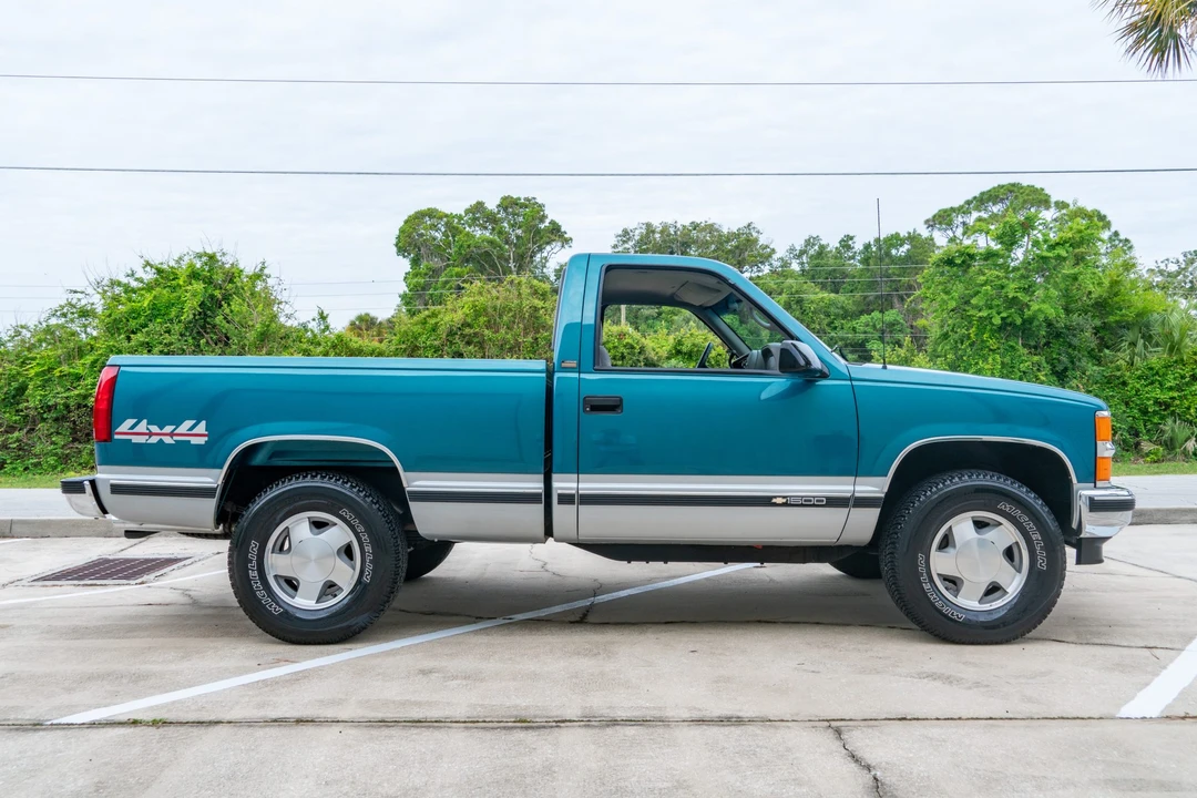 1997 Chevrolet C/K 4th Gen - Image 4 of 31