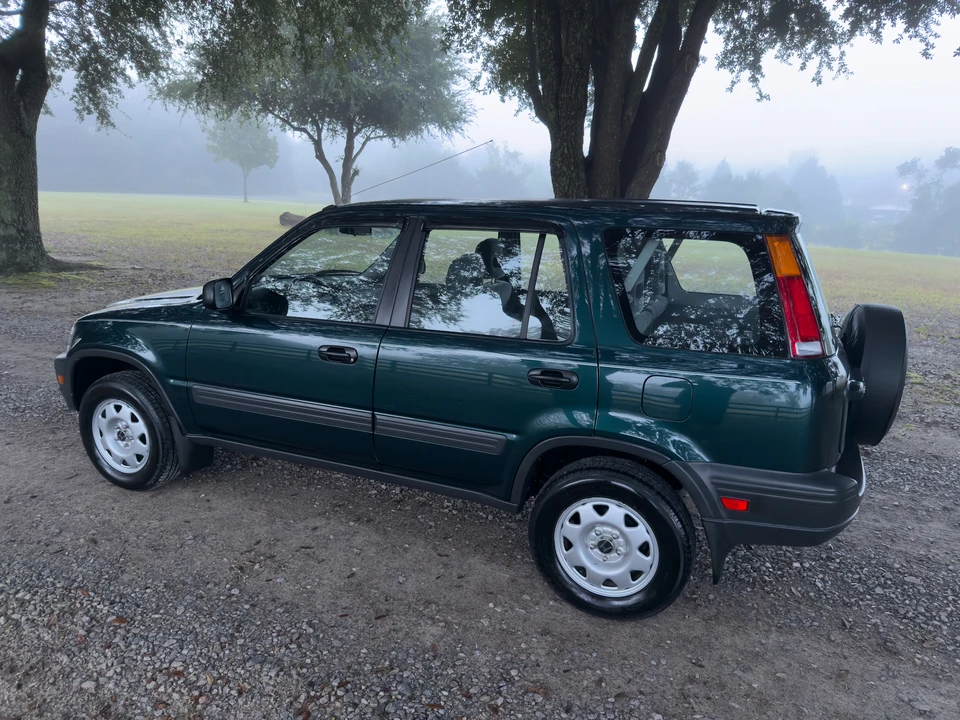1997 Honda CR-V 1st Gen - Image 11 of 31