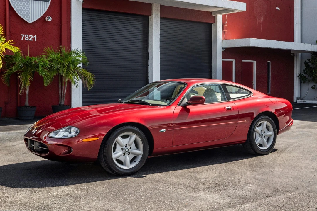 1997 Jaguar X100 XK8 - Image 14 of 31