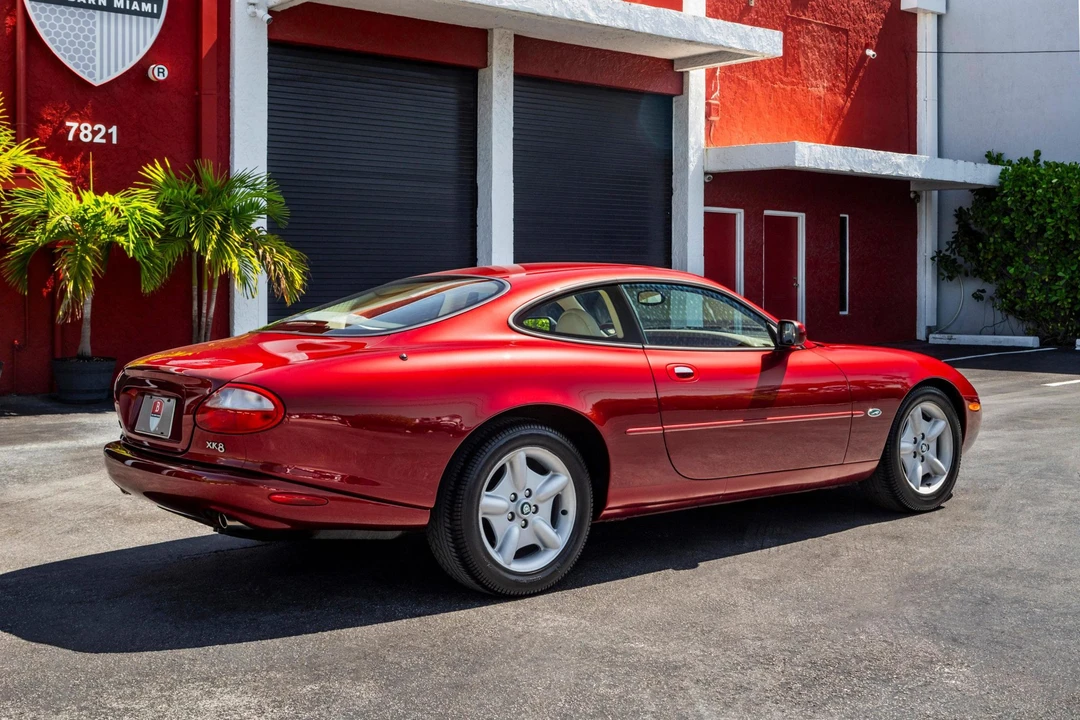 1997 Jaguar X100 XK8 - Image 9 of 31
