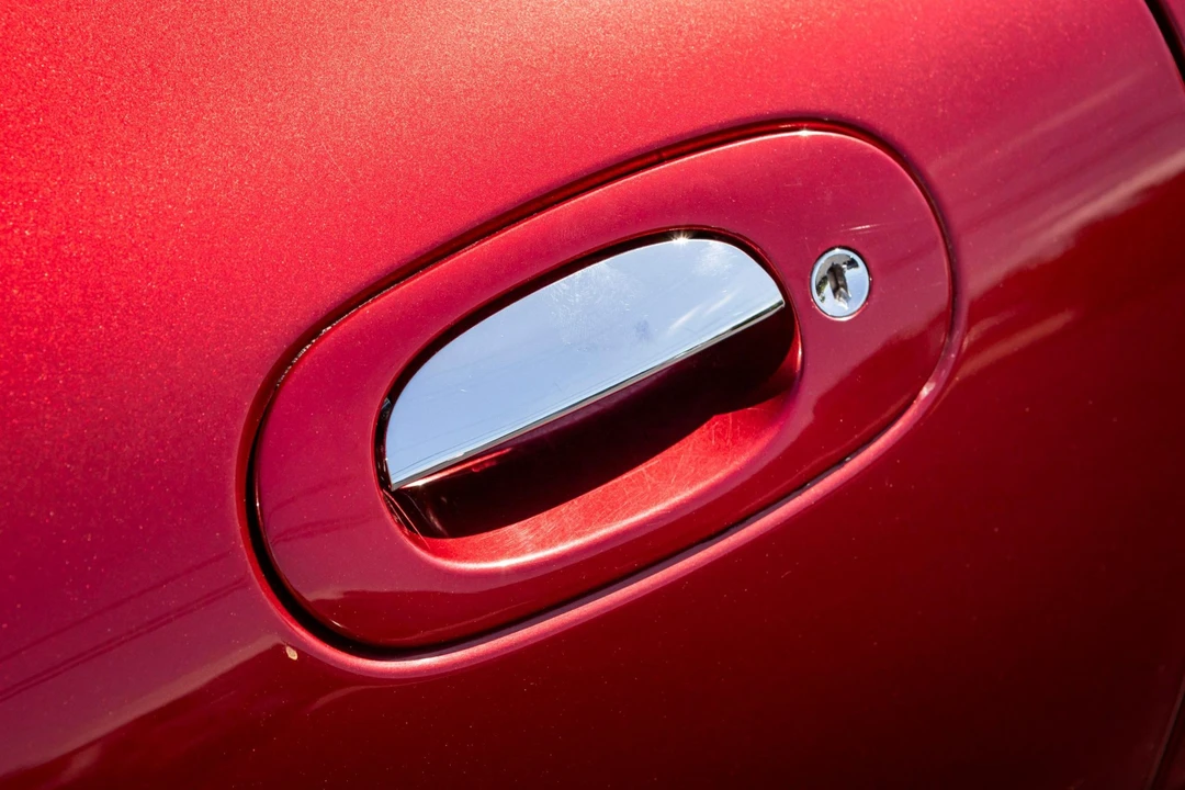1997 Jaguar X100 XK8 - Image 16 of 31