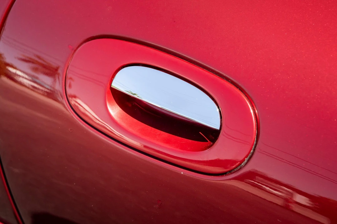 1997 Jaguar X100 XK8 - Image 17 of 31
