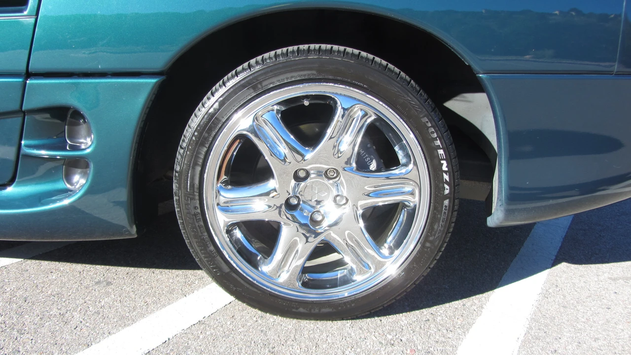 1997 Mitsubishi 3000GT Series 3 - Image 19 of 31