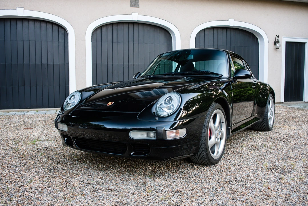 1997 Porsche 993 Carrera 4S - Image 16 of 31