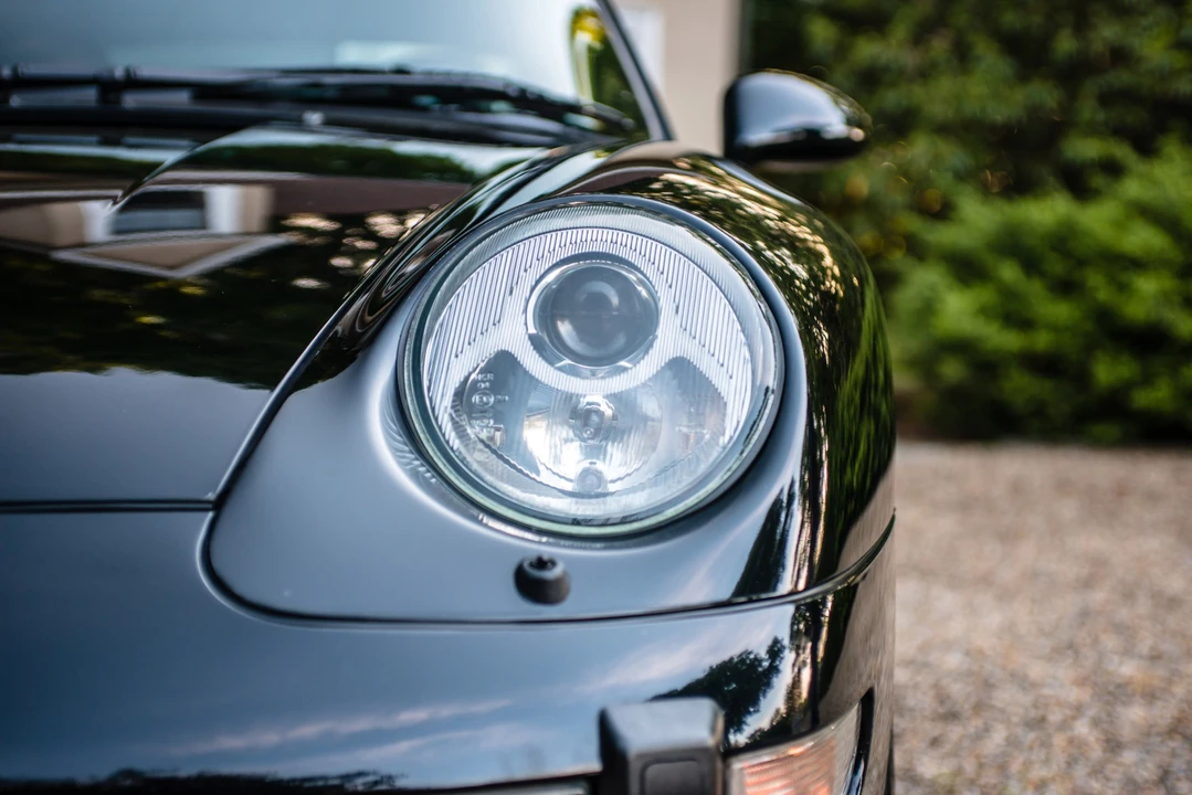 1997 Porsche 993 Carrera 4S - Image 18 of 31
