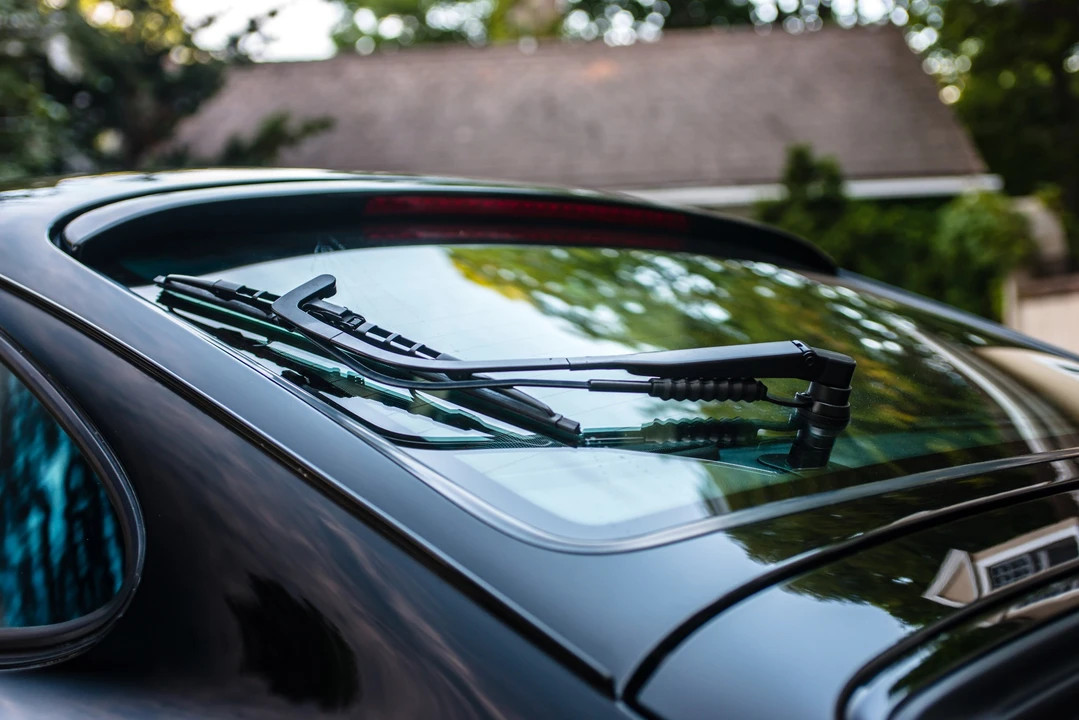 1997 Porsche 993 Carrera 4S - Image 25 of 31