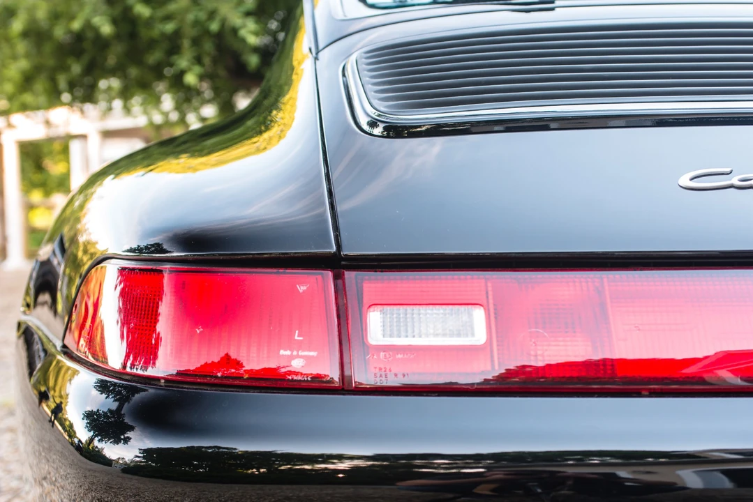 1997 Porsche 993 Carrera 4S - Image 28 of 31