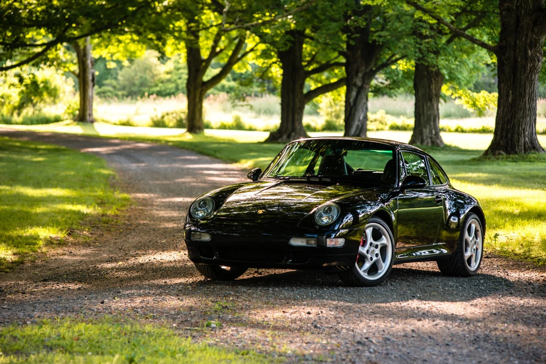 1997 Porsche 993 Carrera 4S - Image 4 of 31