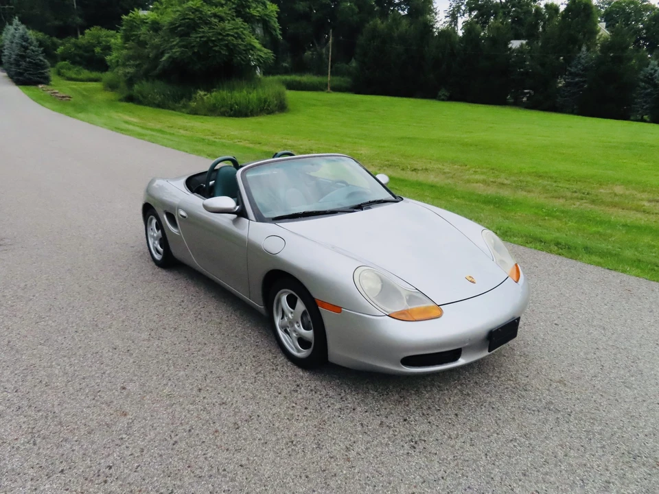 1998 Porsche 986 Boxster - Image 11 of 31