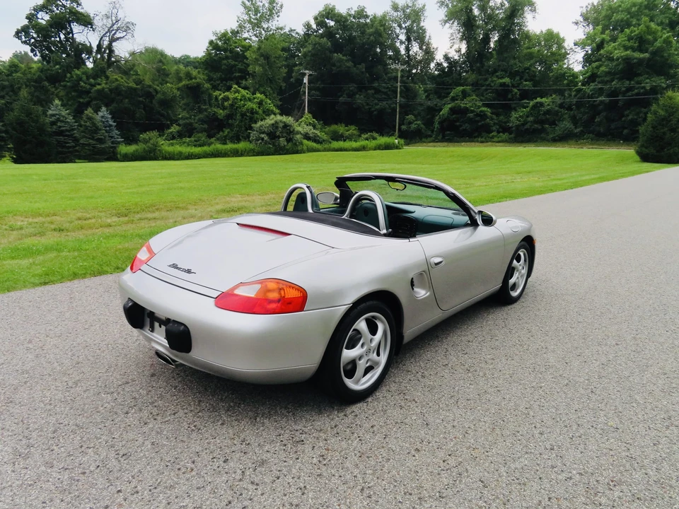 1998 Porsche 986 Boxster - Image 24 of 31
