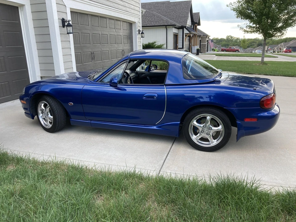 1999 Mazda NB MX-5 Miata - Image 6 of 31