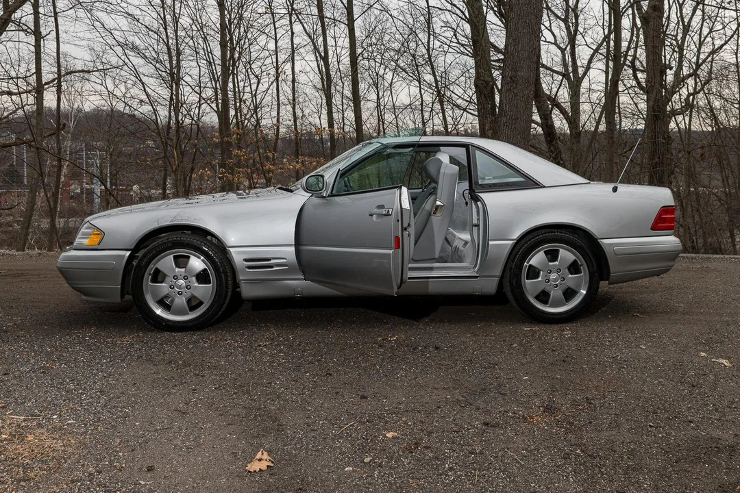 1999 Mercedes-Benz R129 SL-Class - Image 8 of 31