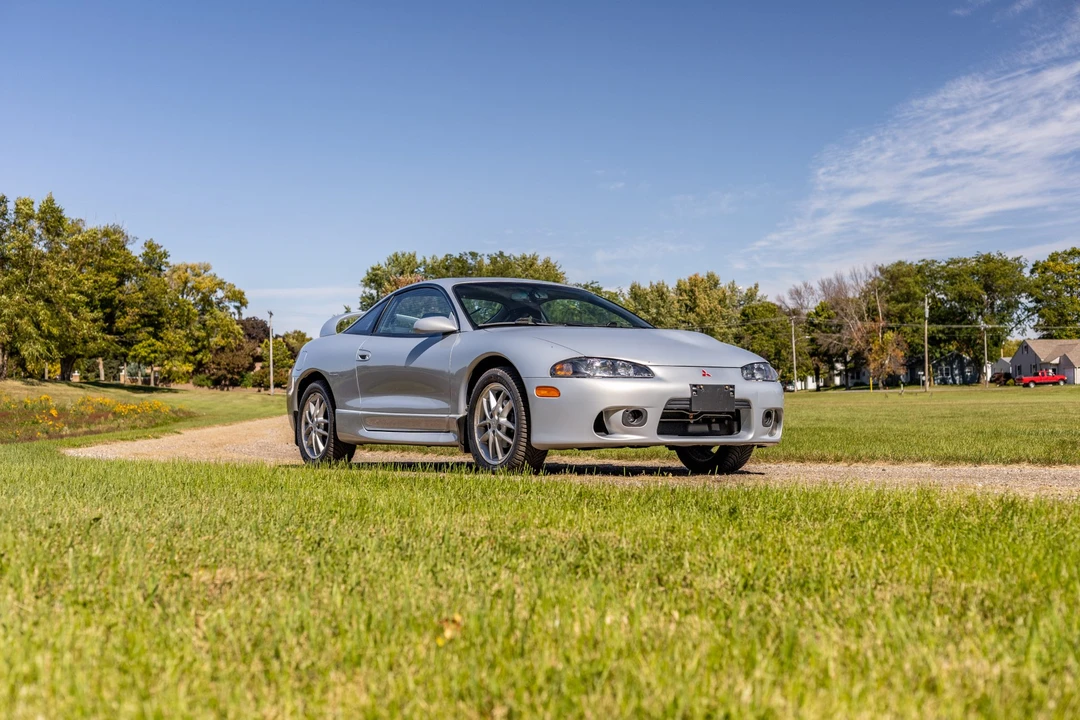 1999 Mitsubishi Eclipse 2nd Gen - Image 2 of 31