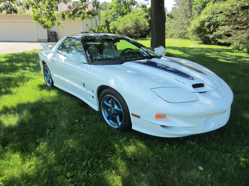 1999 Pontiac Firebird Trans Am 4th Gen - Image 4 of 31