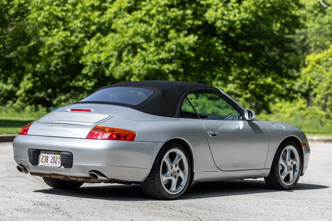 1999 Porsche 996 Carrera - Image 14 of 31