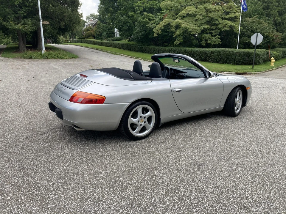 1999 Porsche 996 Carrera - Image 9 of 31