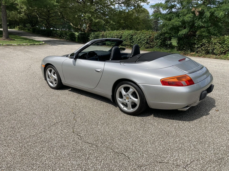 1999 Porsche 996 Carrera - Image 12 of 31