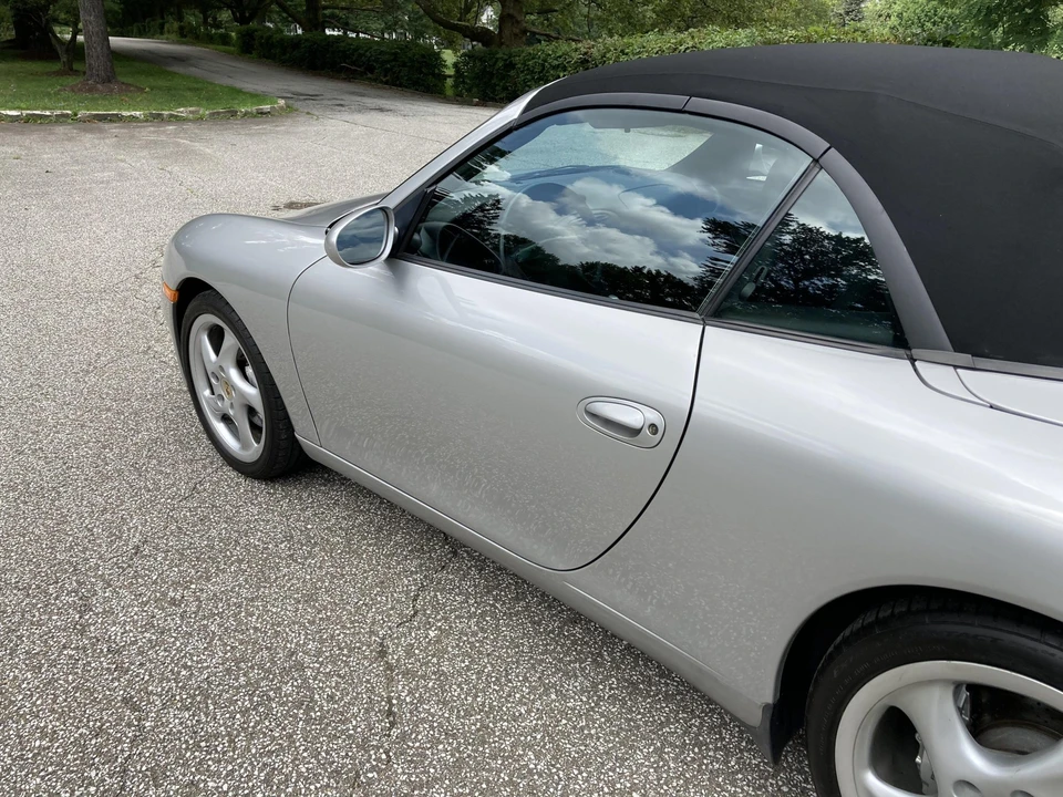1999 Porsche 996 Carrera - Image 26 of 31