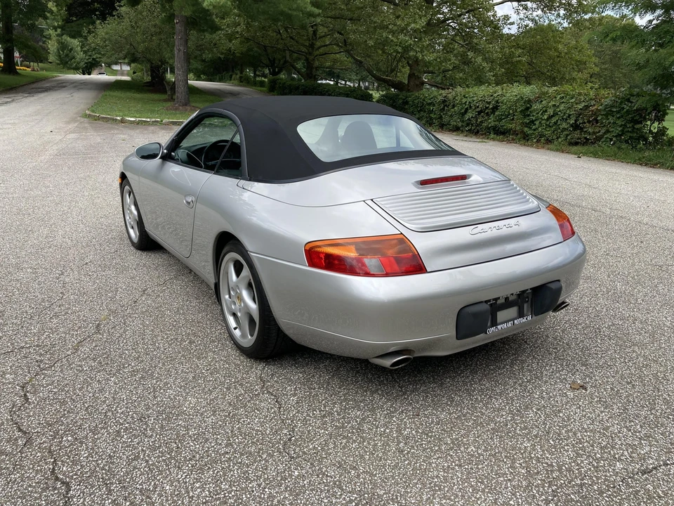 1999 Porsche 996 Carrera - Image 18 of 31
