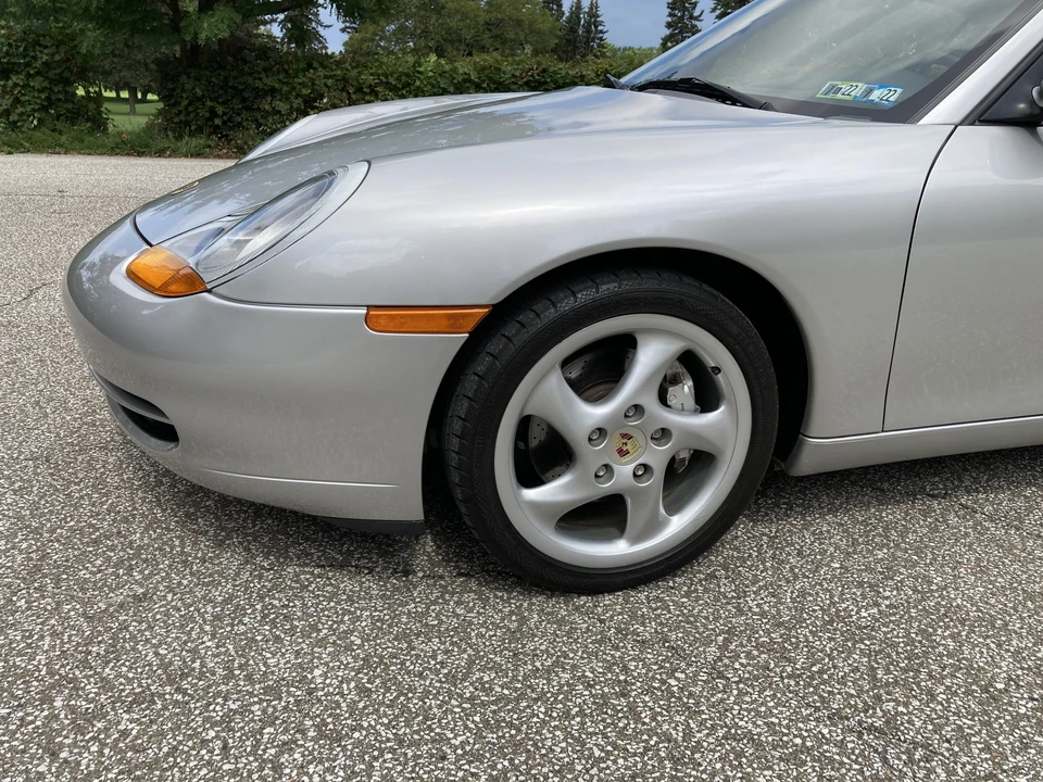 1999 Porsche 996 Carrera - Image 27 of 31