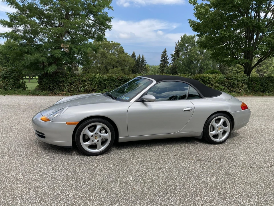 1999 Porsche 996 Carrera - Image 13 of 31