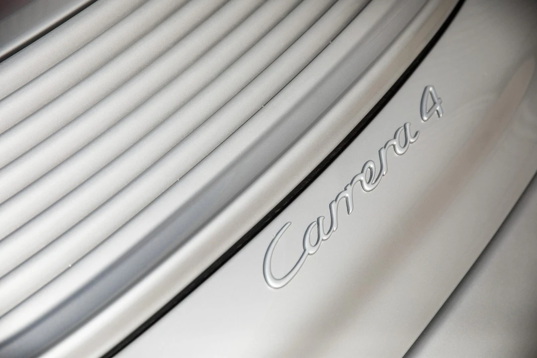 1999 Porsche 996 Carrera - Image 28 of 31