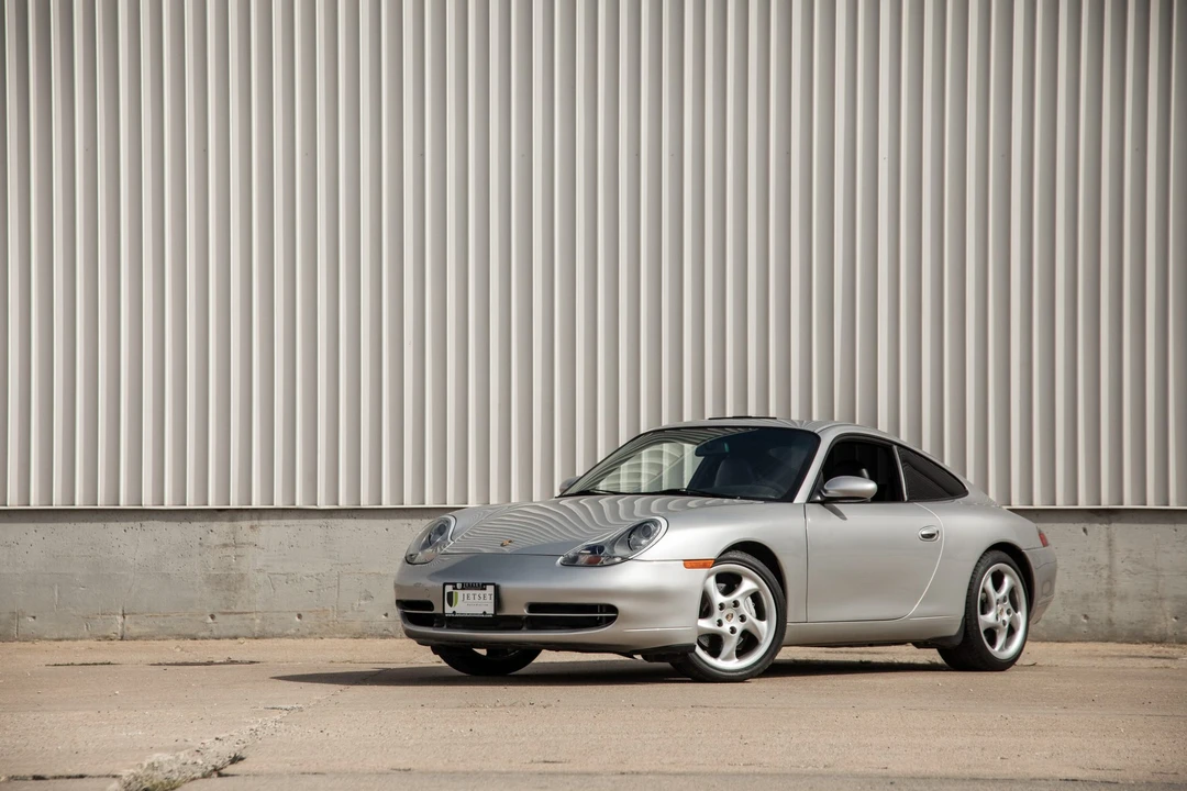 1999 Porsche 996 Carrera - Image 10 of 31
