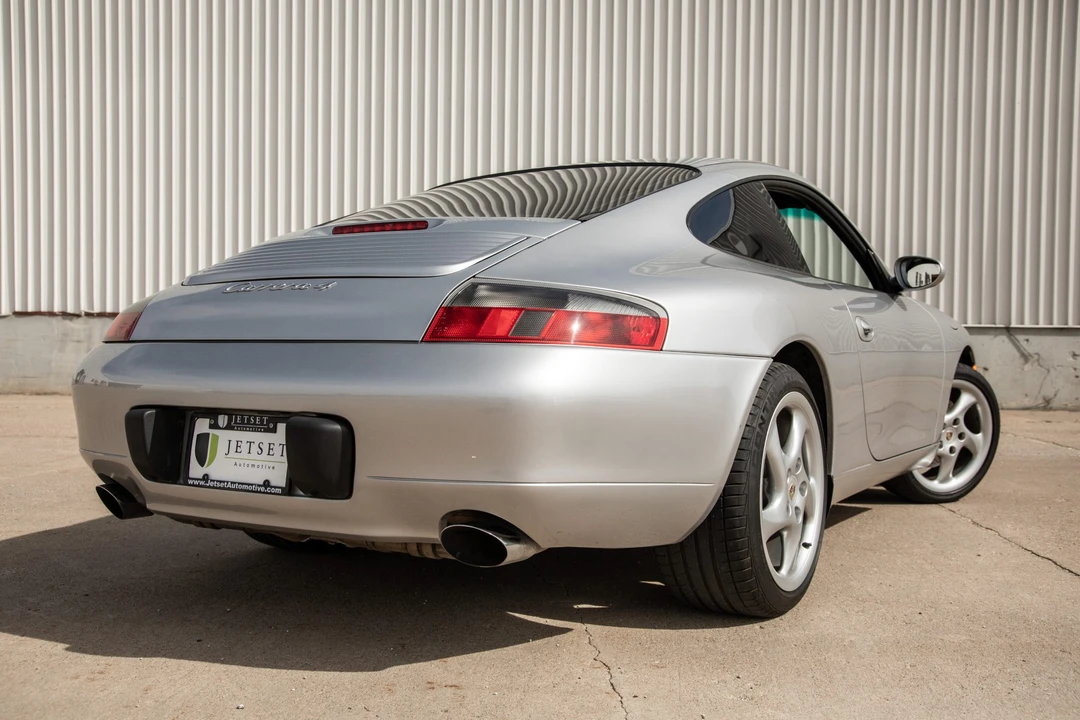 1999 Porsche 996 Carrera - Image 18 of 31