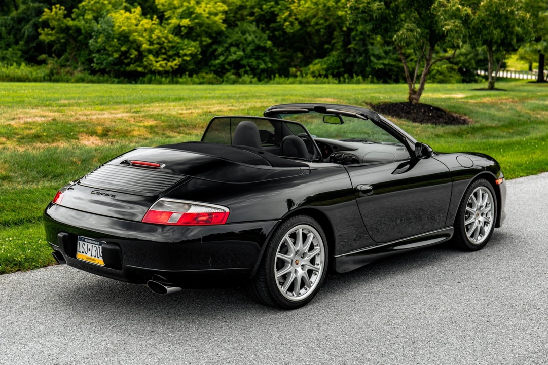 1999 Porsche 996 Carrera - Image 26 of 31