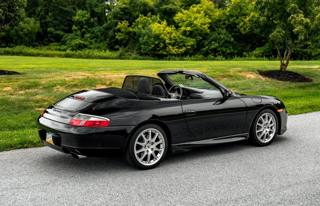 1999 Porsche 996 Carrera - Image 24 of 31