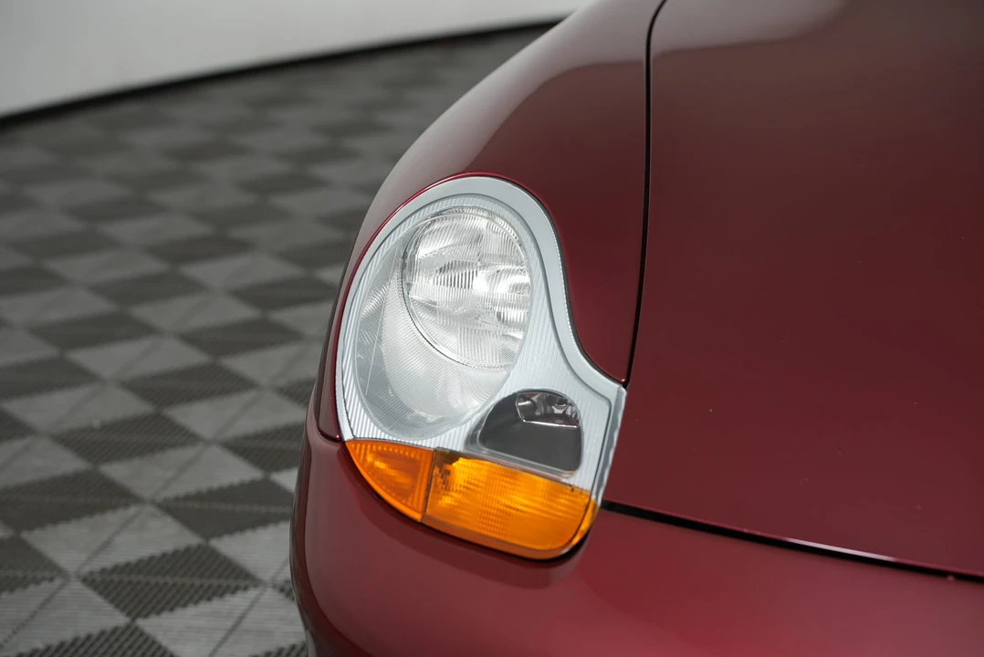 1999 Porsche 996 Carrera - Image 26 of 31