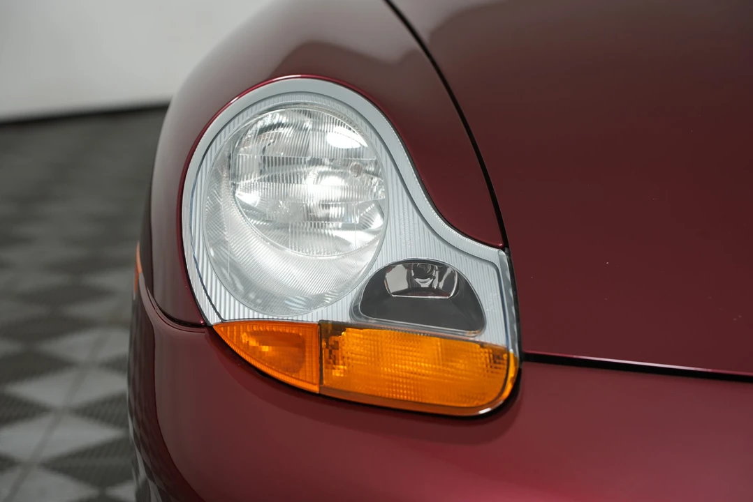 1999 Porsche 996 Carrera - Image 27 of 31