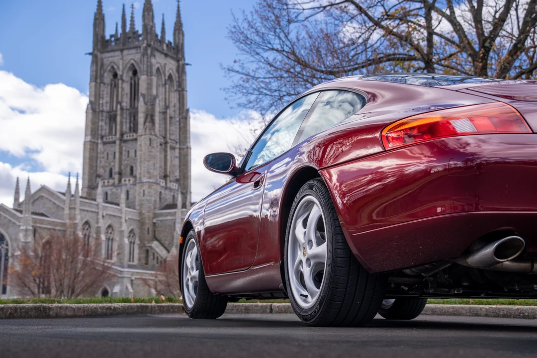 1999 Porsche 996 Carrera - Image 25 of 31