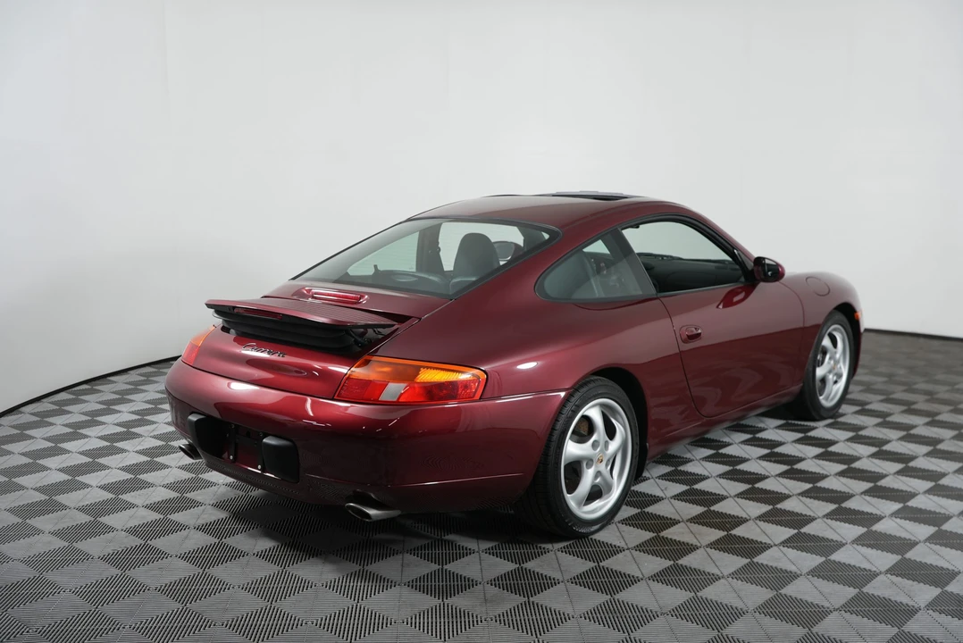 1999 Porsche 996 Carrera - Image 23 of 31