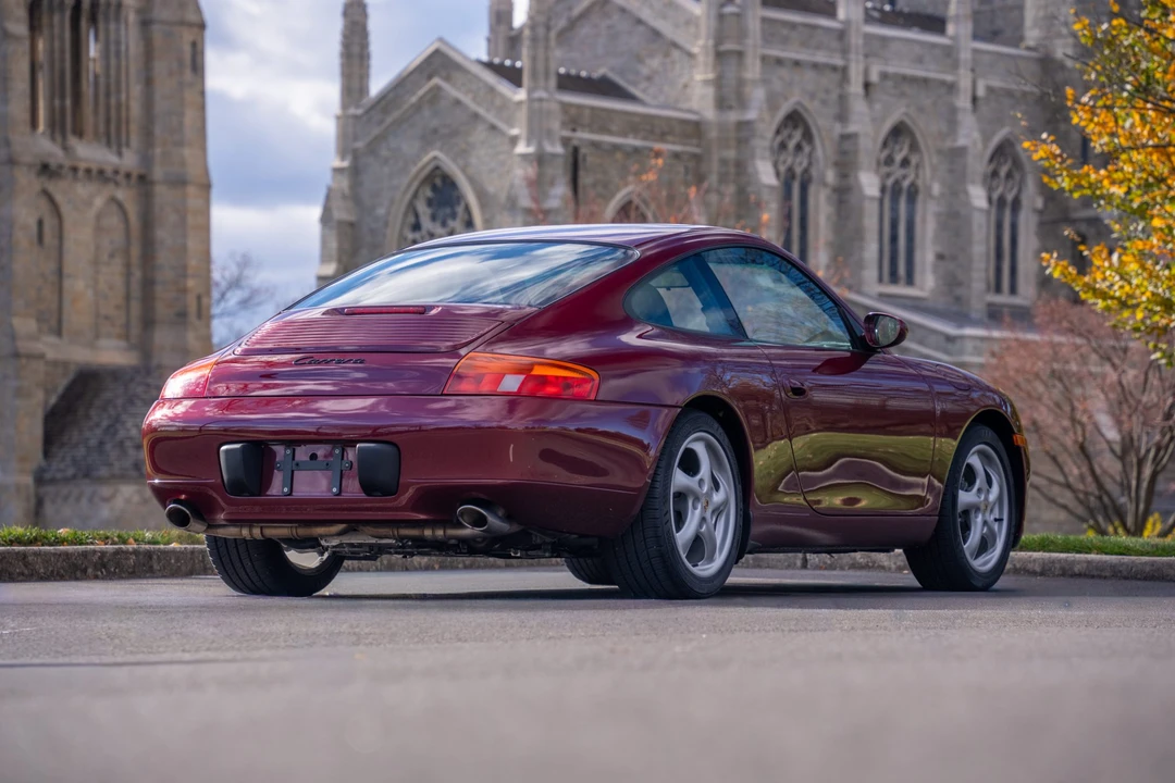 1999 Porsche 996 Carrera - Image 17 of 31