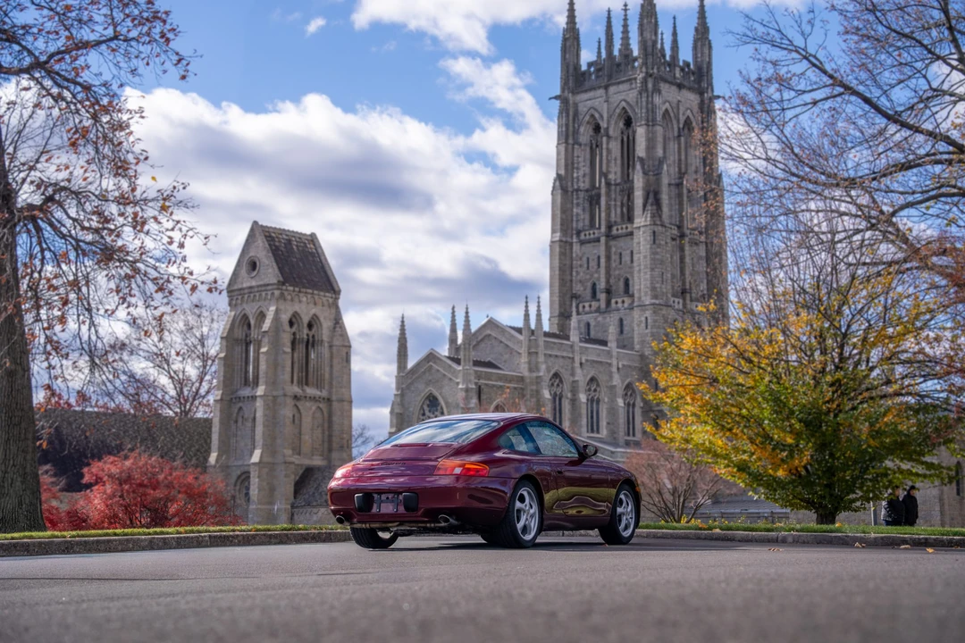 1999 Porsche 996 Carrera - Image 8 of 31