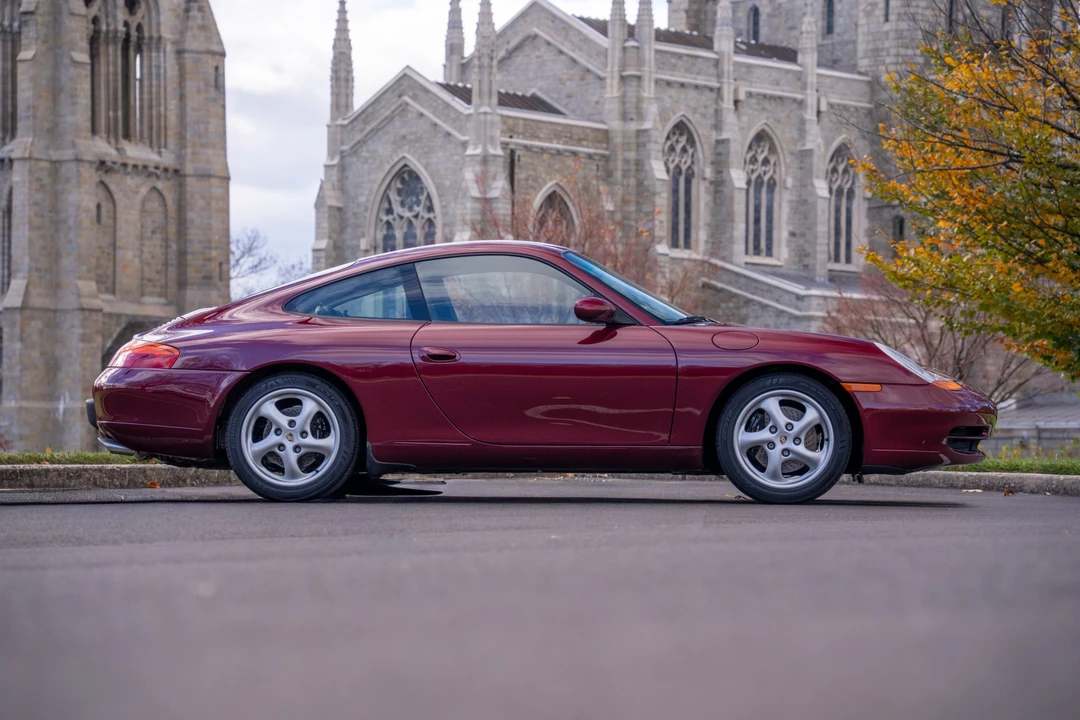 1999 Porsche 996 Carrera - Image 18 of 31