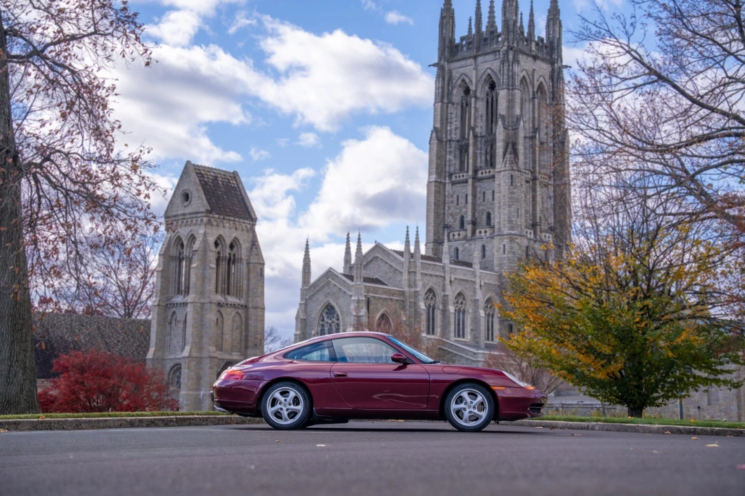 1999 Porsche 996 Carrera - Image 9 of 31