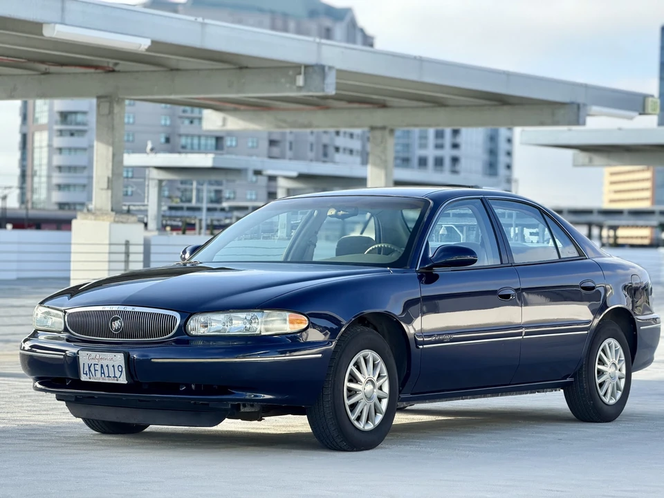 2000 Buick Century - Image 3 of 31