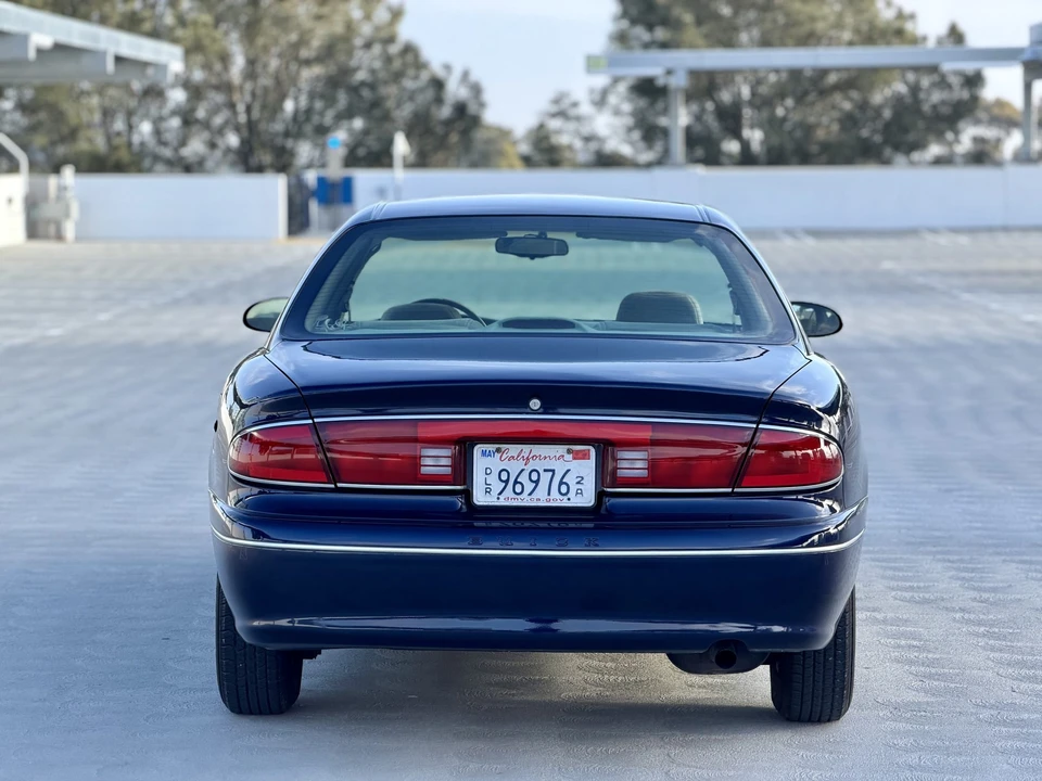 2000 Buick Century - Image 9 of 31