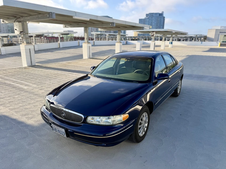 2000 Buick Century - Image 13 of 31