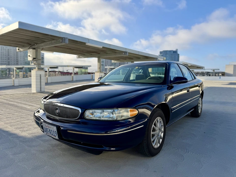 2000 Buick Century - Image 14 of 31